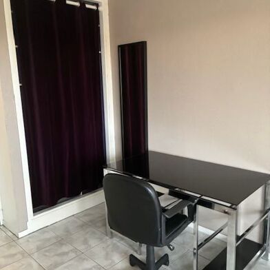 Appartement 1 pièces 450 €