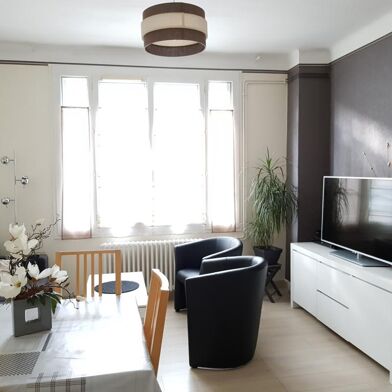 Appartement 3 pièces 720 €