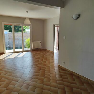 Maison 6 pièces 1394 €