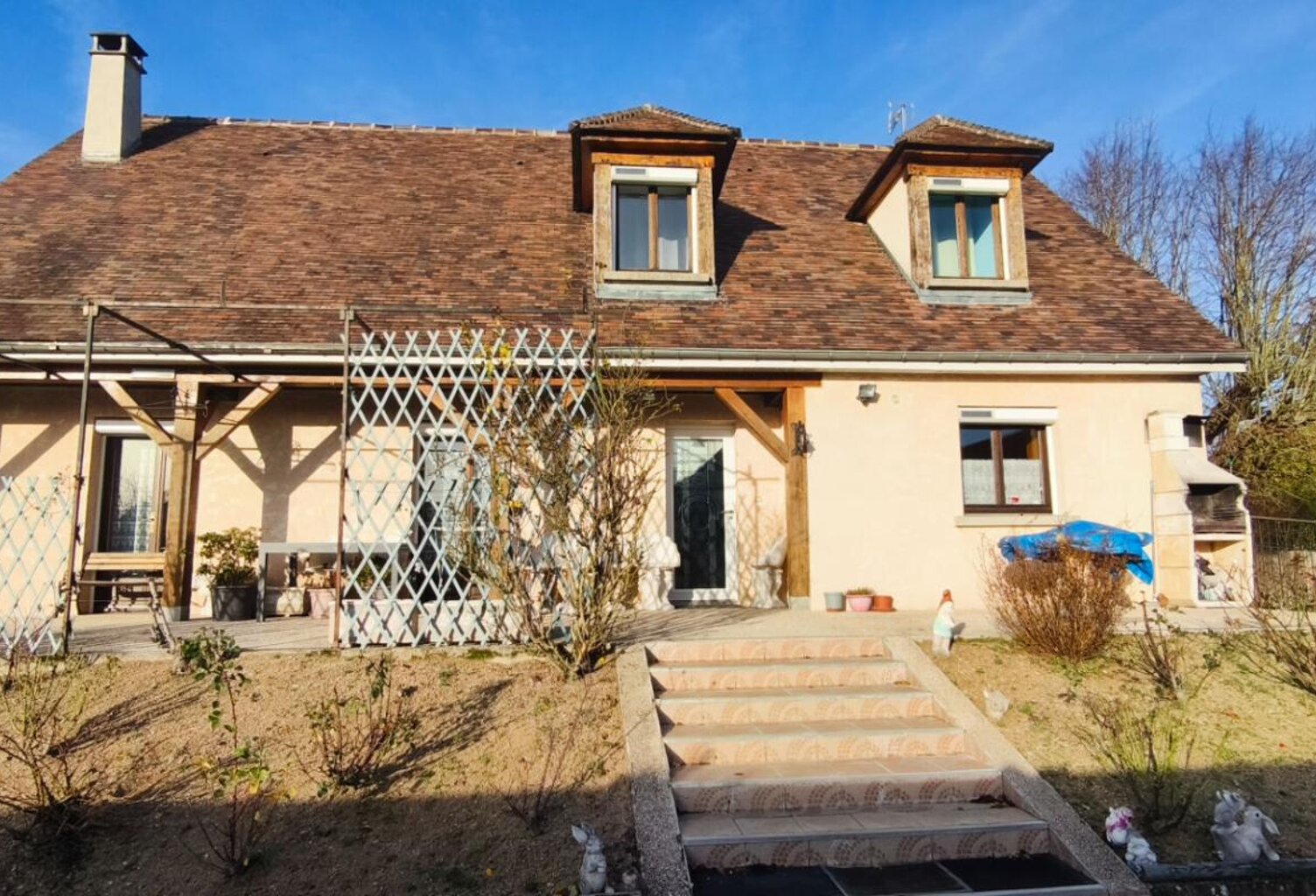 Maison Maizieres La Grande Paroisse 5 pièces 151 m2 sous-sol total, piscine couverte — photo 1