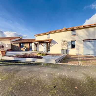 Maison 7 pièces 249900 €