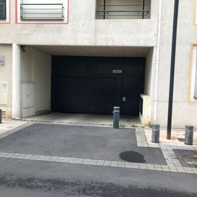 Garage  23000 €