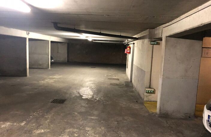 Place de parking sécurisée  Quartier Port Marianne / Richter Montpellier — photo 2