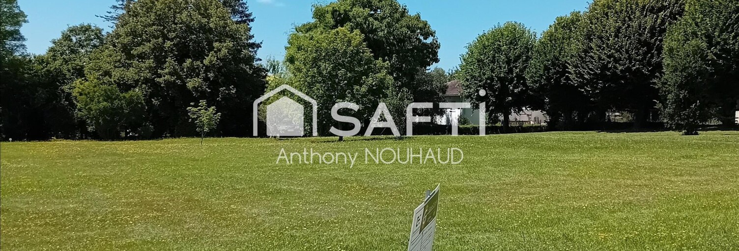 Terrain  1170 m² à vendre à Criteuil-la-Magdeleine (16300)