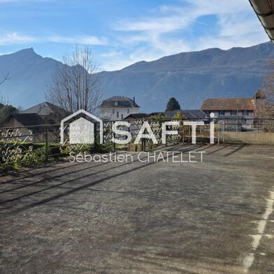 Maison 10 pièces 990000 €