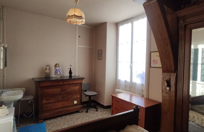 APPARTEMENT F4 - CENTRE SAINT LAURENT NOUAN — photo 5