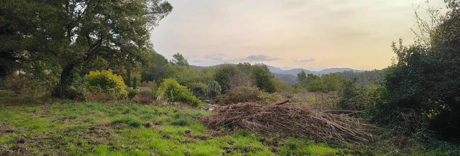 Terrain 2927 m² à construire Bagnols-en-Forêt (83600)