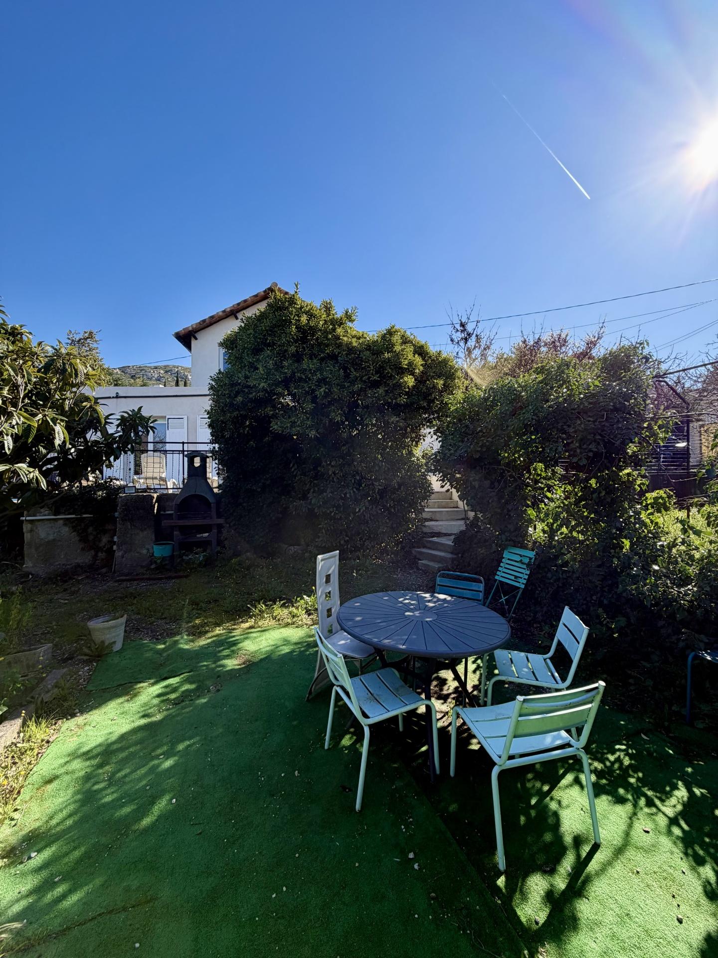 Villa / Maison  T5 à louer Marseille 11eme 13011