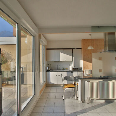 Appartement 3 pièces 253000 €