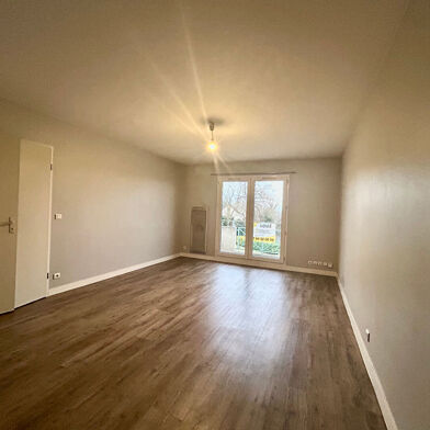 Appartement 2 pièces 945 €