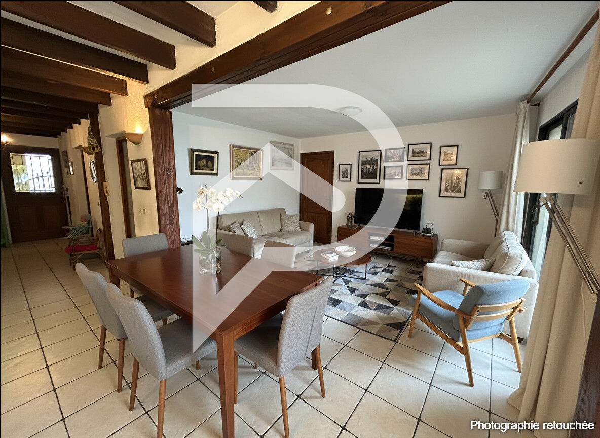 Villa / Maison  T5 à vendre Aigues-Mortes 30220