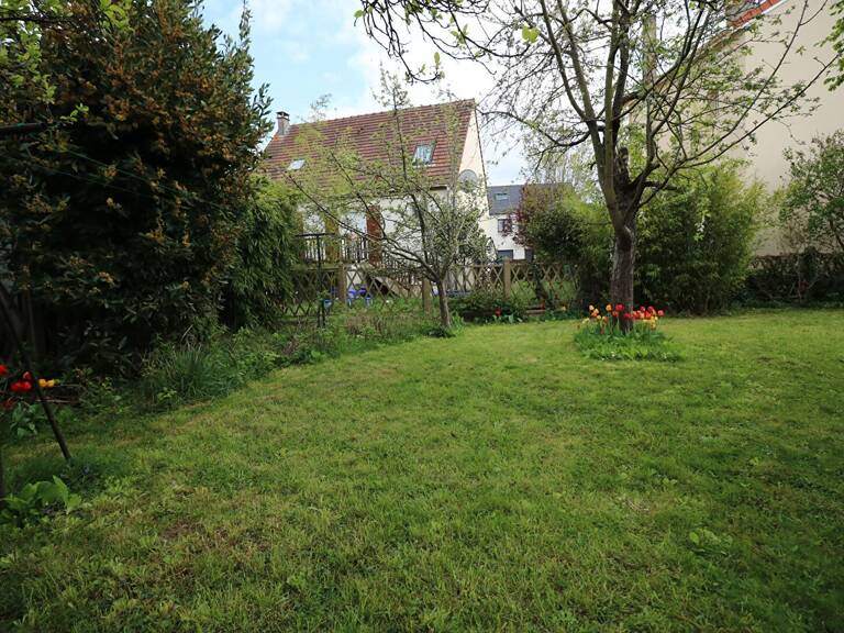 Terrain à bâtir de 340 m² à SAVIGNY-SUR-ORGE (91) — photo 1