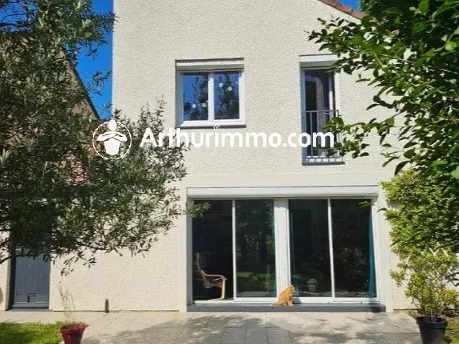 Maison 5 pièces 105 m² · à Savigny-le-Temple · 105 m² · 295 000 €