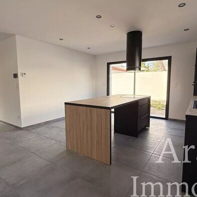 Maison 5 pièces 367000 €