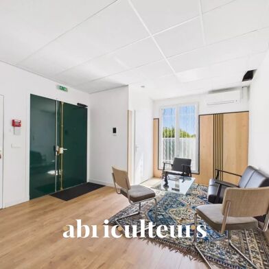 Commerce  439000 €