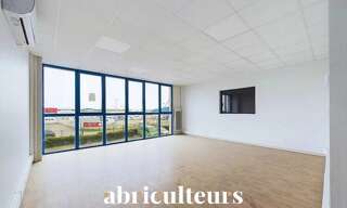 Commerce  270 m² à louer à Gellainville (28630)