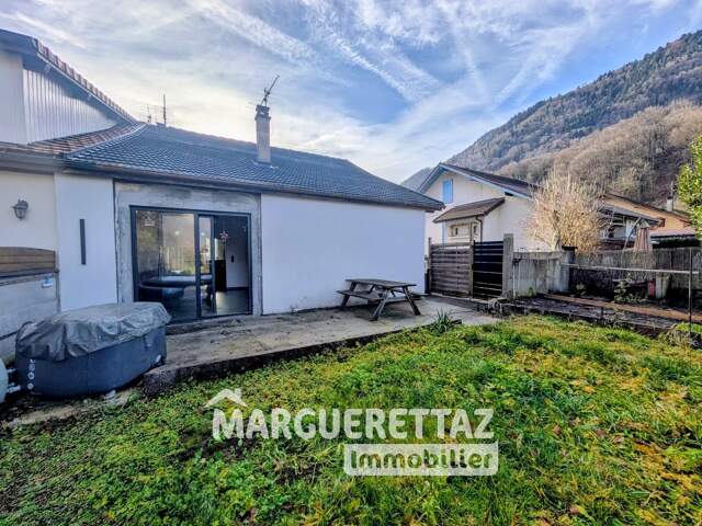 Maison mitoyenne T4 de 90m² — photo du bien