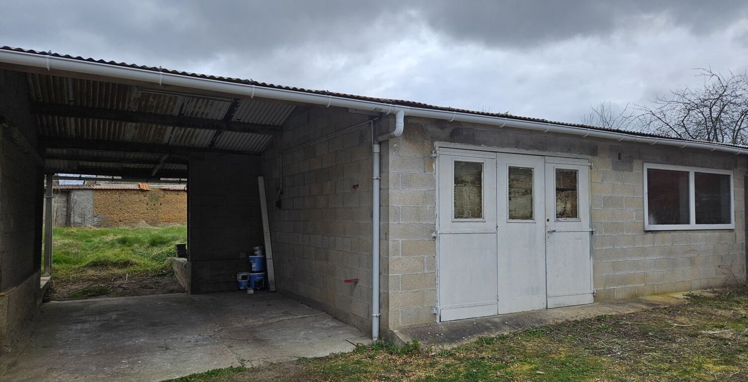Terrain à bâtir de 287 m² à LE COUDRAY (28) — photo 1