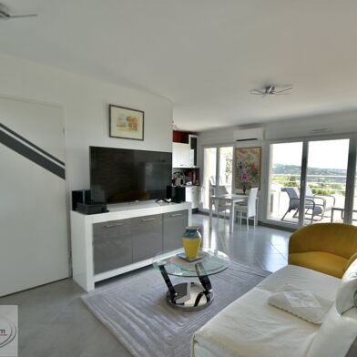 Appartement 4 pièces 315000 €