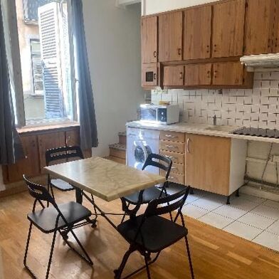 Appartement 2 pièces 561 €