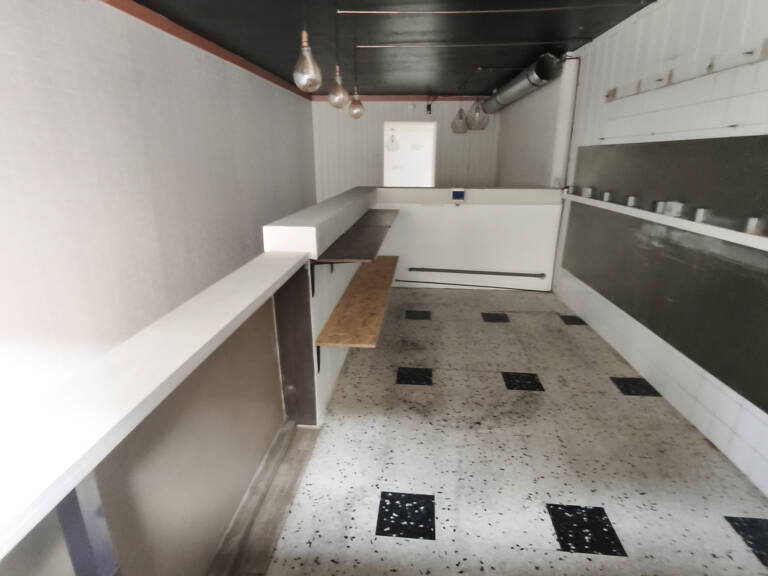 Vend Lots de deux locaux commerciaux + remise attenante — photo 1