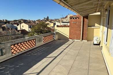 Appartement 30 pièces 720 €