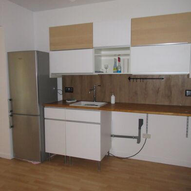 Appartement 3 pièces 870 €