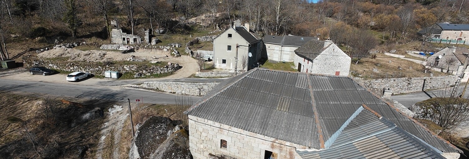 Maison 2 Pièces 130 m² à vendre à Les Laubies (48700)