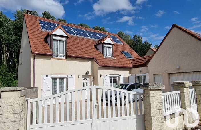 Vente Maison/villa 9 pièces — photo 2