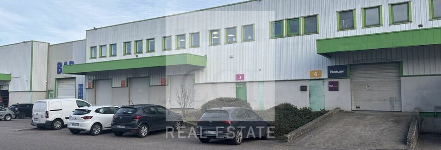 Commerce  1095 m² à louer à Genas (69740)