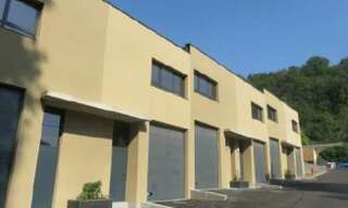 Commerce  349 m² à louer à Fleurieu-sur-Saône (69250)