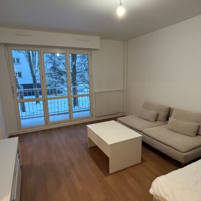 Appartement 1 pièces 890 €