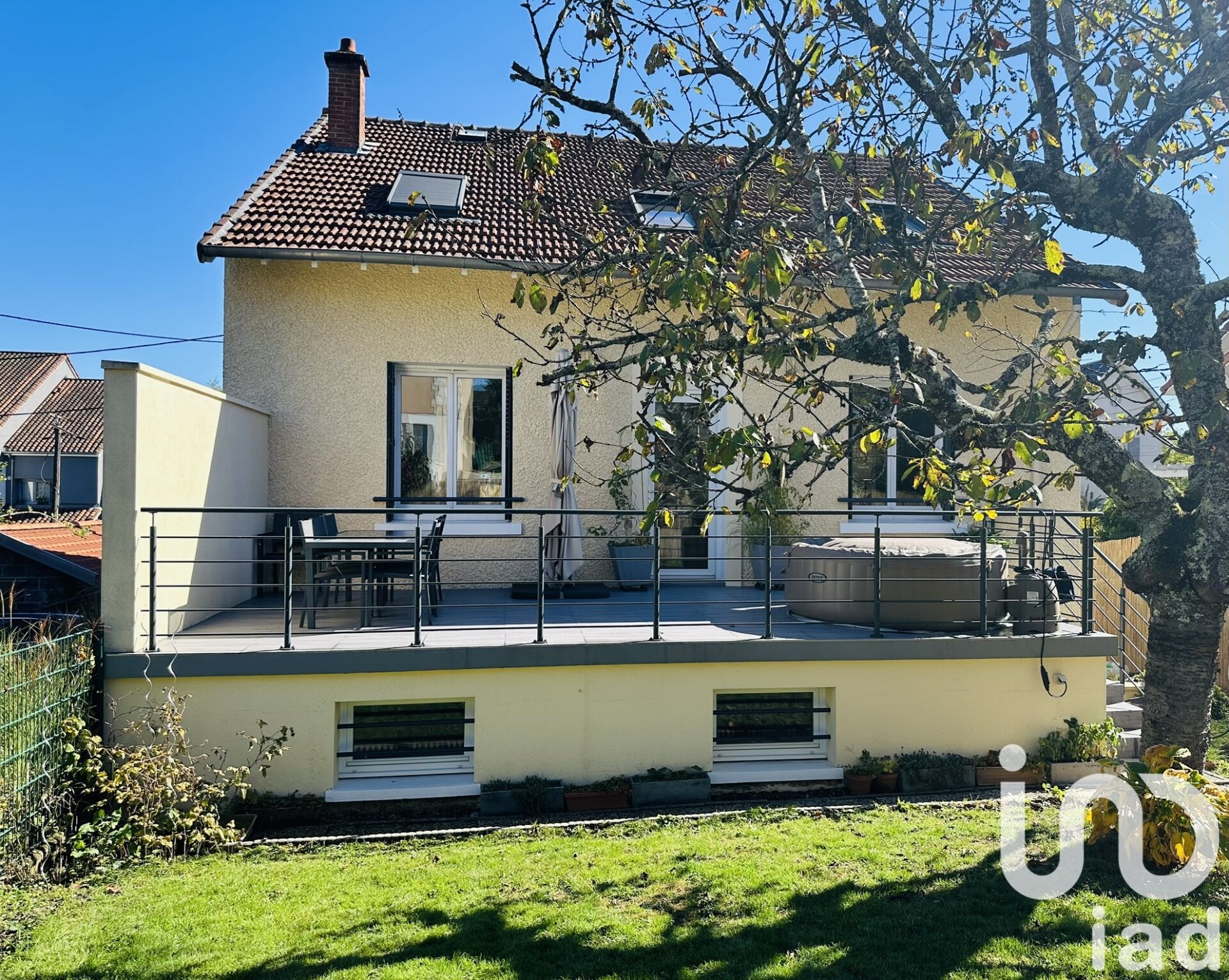 Vente Maison/villa 8 pièces - Photo 2