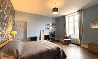 Maison 13 Pièces 320 m² à vendre à Champagne-Mouton (16350)