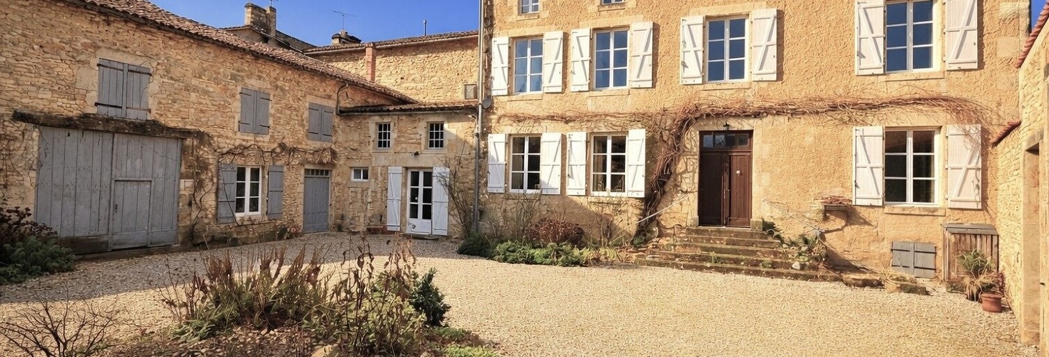 Maison 13 Pièces 320 m² à vendre à Champagne-Mouton (16350)