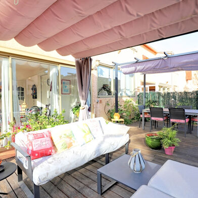 Maison 5 pièces 389000 €