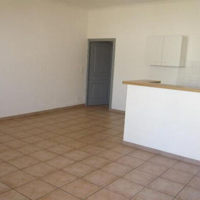 Appartement 3 pièces 795 €
