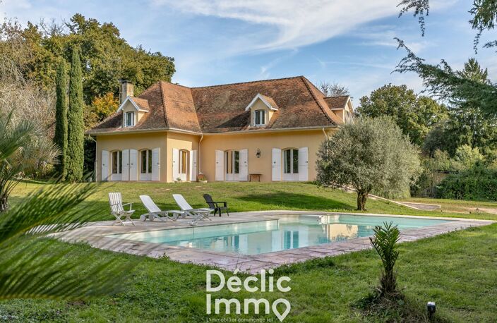 À vendre grande maison 210m2 avec 4 chambres et piscine - Haut Latresne — photo 3