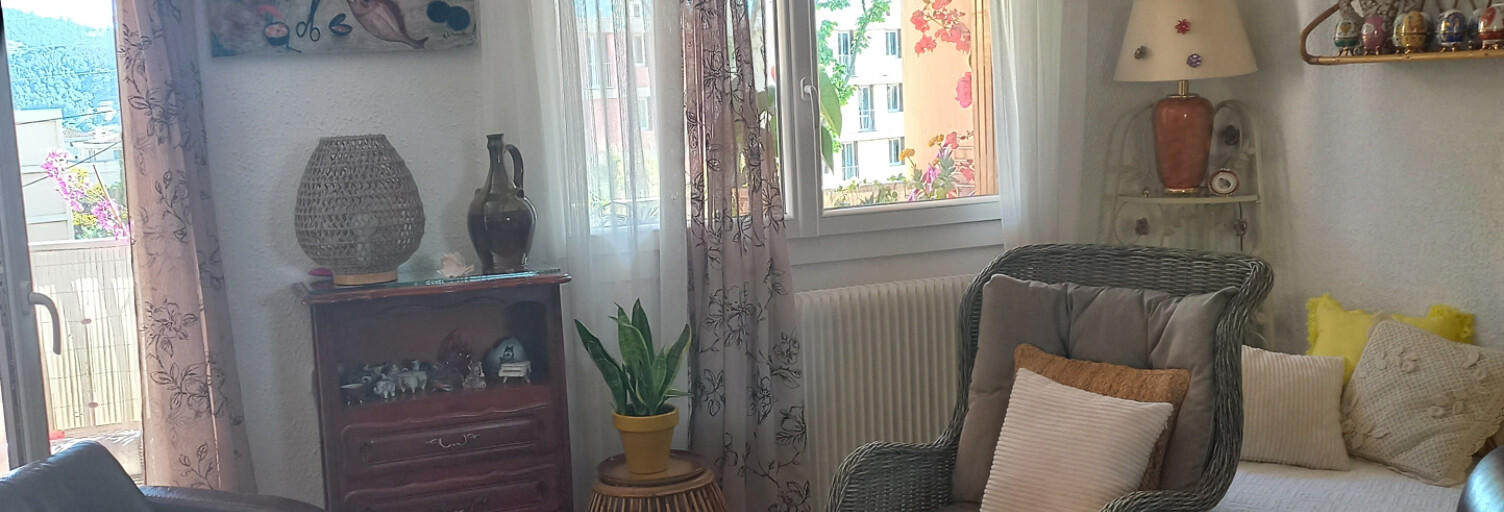 Appartement 1 Pièce 30 m² à louer à Hyères (83400)