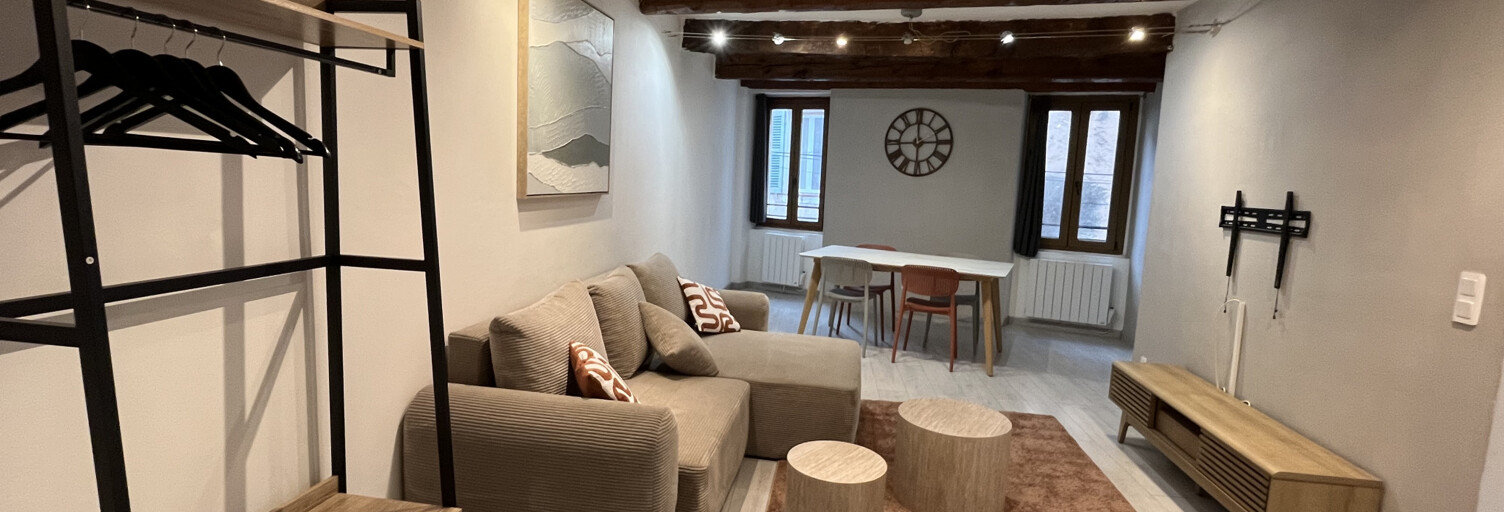 Appartement 2 Pièces 46 m² à louer à Solliès-Toucas (83210)