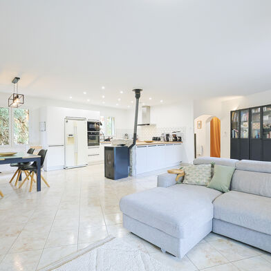 Maison 5 pièces 379000 €