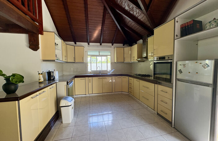 Agréable haut de villa T4 + mezzanine meublé - Calme et volu — photo 3