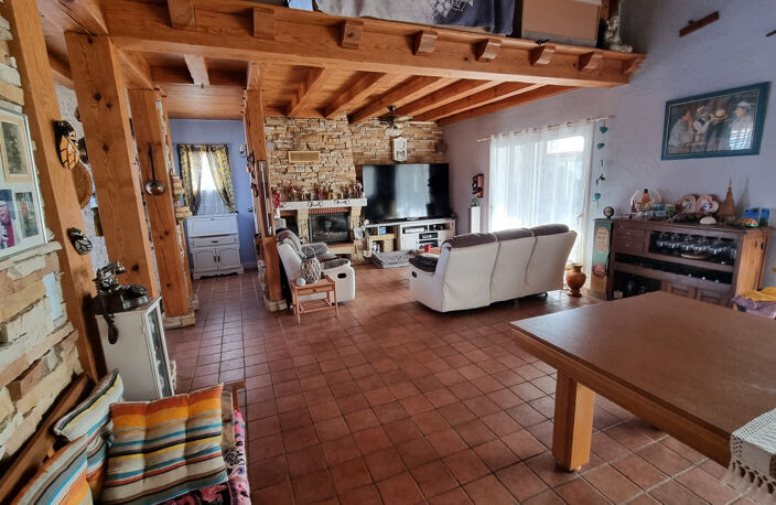 A vendre maison trois chambres avec piscine et dépendances — photo 5