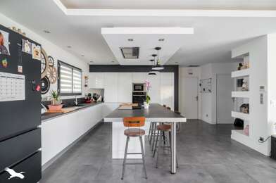 Maison 4 pièces 451650 €