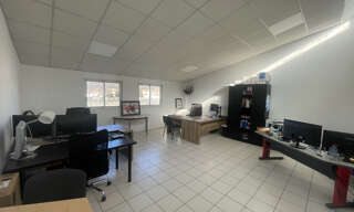 Bureau  35 m² à louer à Nîmes (30900)