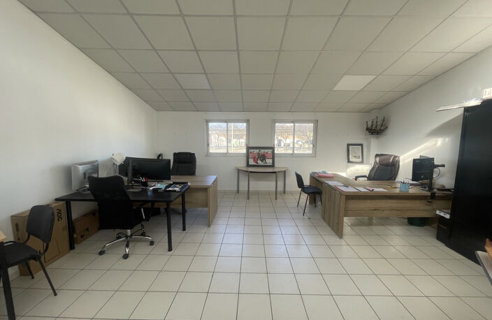 BUREAU 35 M2 À LOUER NÎMES OUEST — photo 2