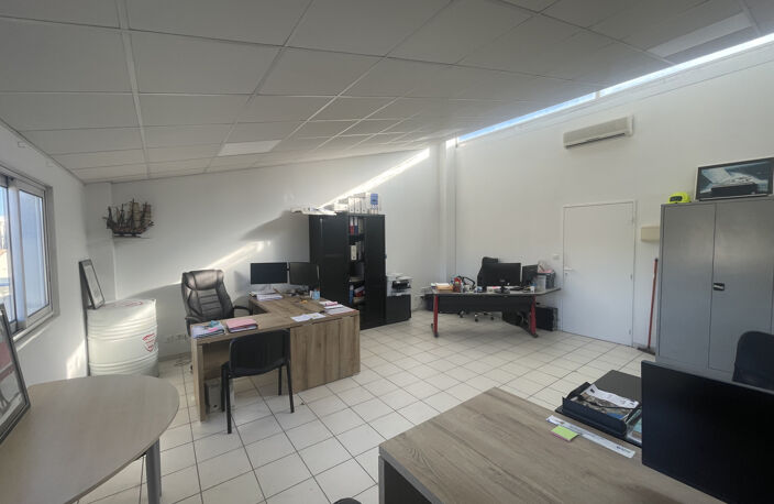 BUREAU 35 M2 À LOUER NÎMES OUEST — photo 3