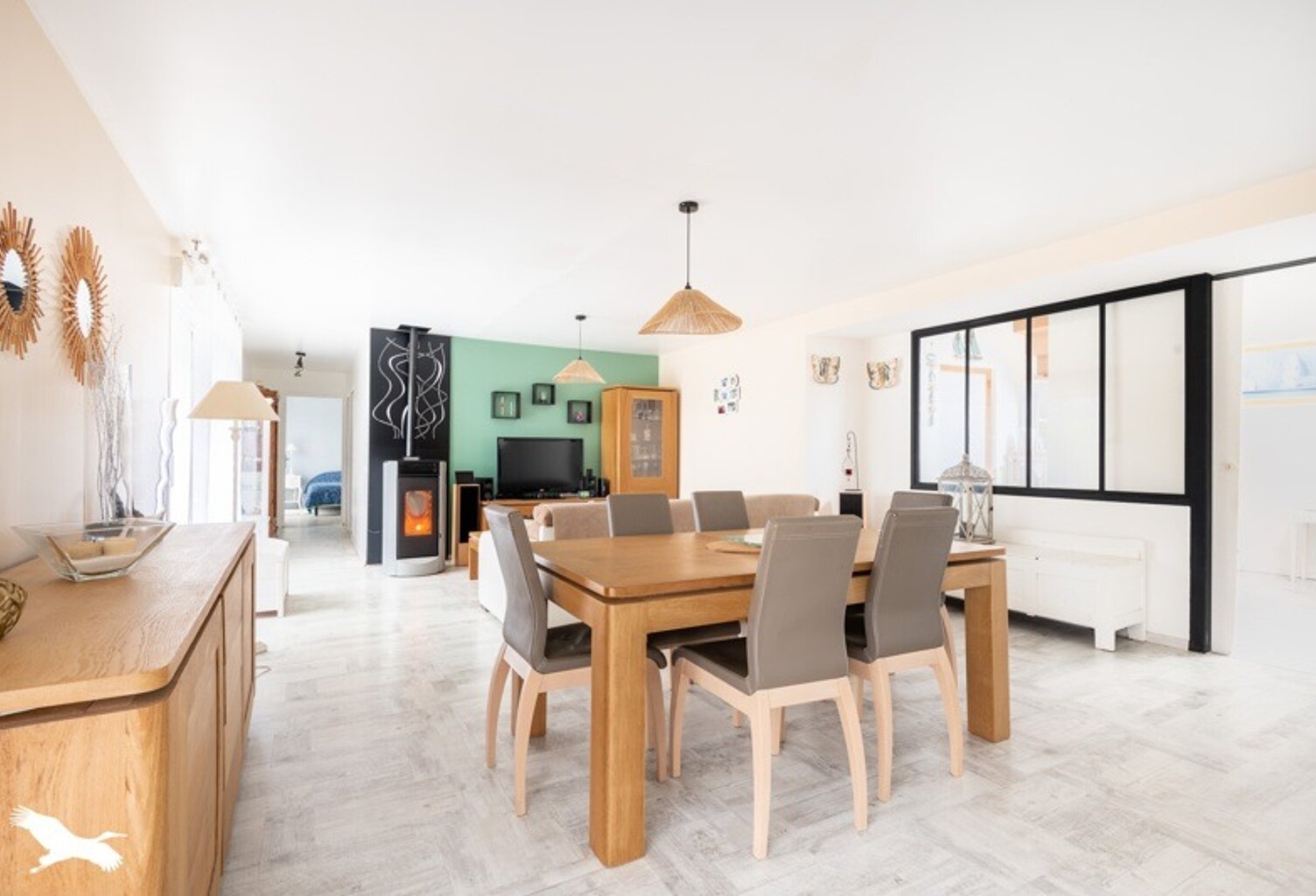 Maison en pierre de 6 pièces principales — photo 1