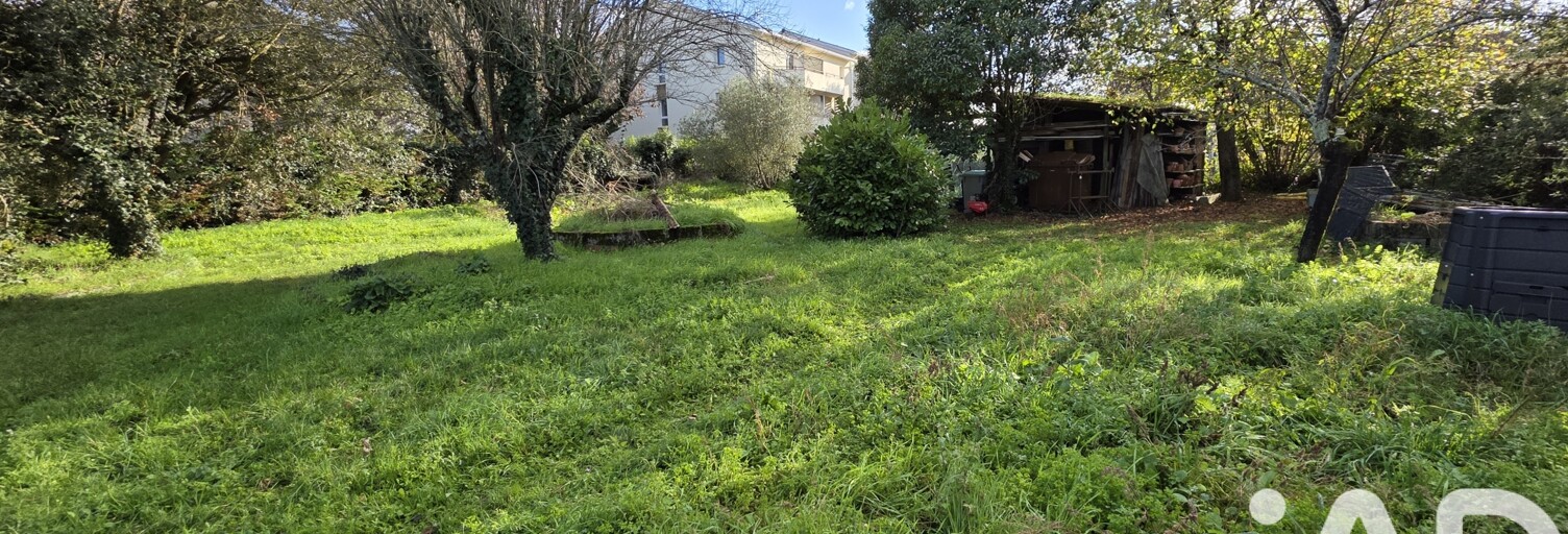 Terrain  915 m² à vendre à Blaye (33390)