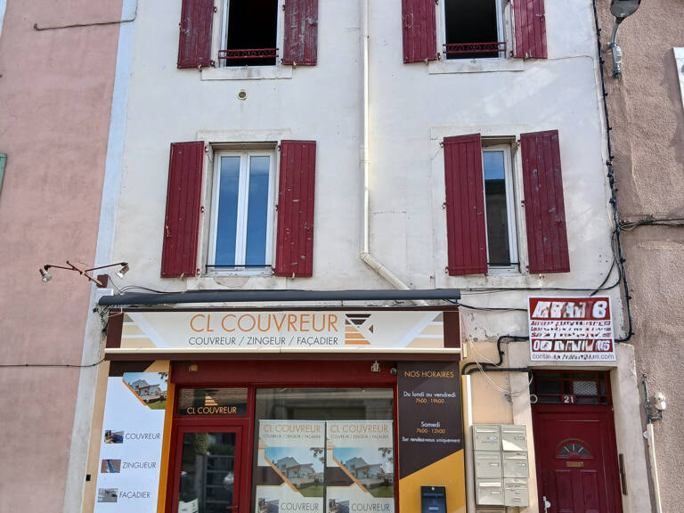 VENTE  - IMMEUBLE - 7 pieces - 287 M2 - ALES — photo 1